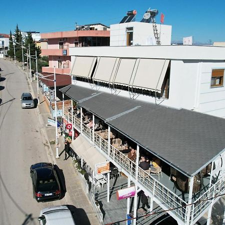 Hotel Chris Ksamil Ngoại thất bức ảnh