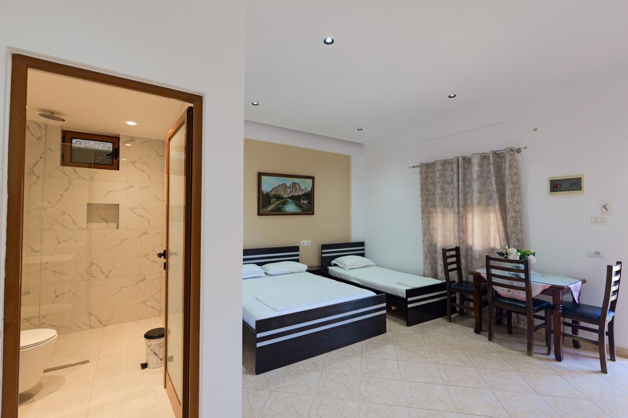 Hotel Chris Ksamil Ngoại thất bức ảnh