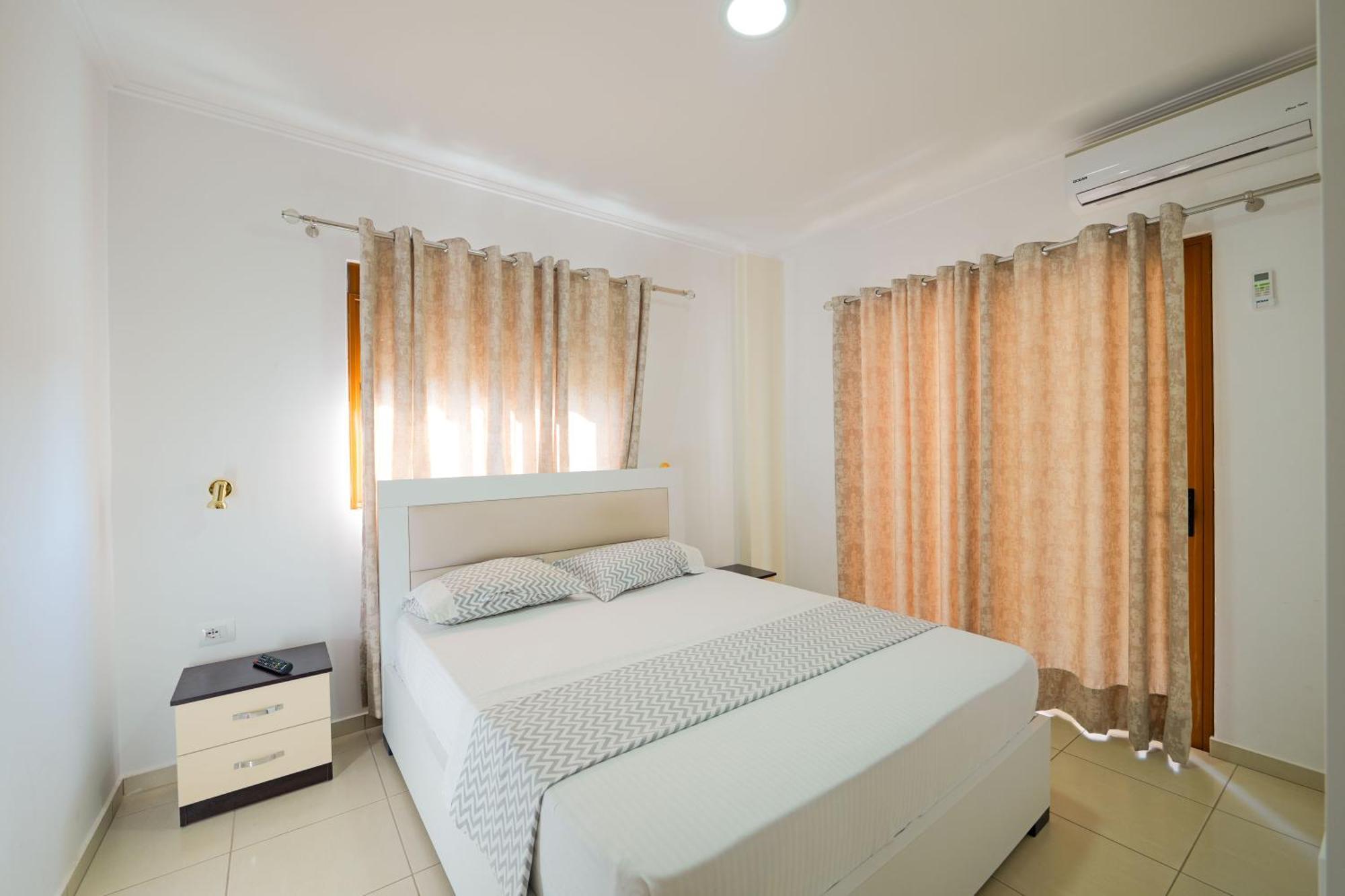 Hotel Chris Ksamil Ngoại thất bức ảnh
