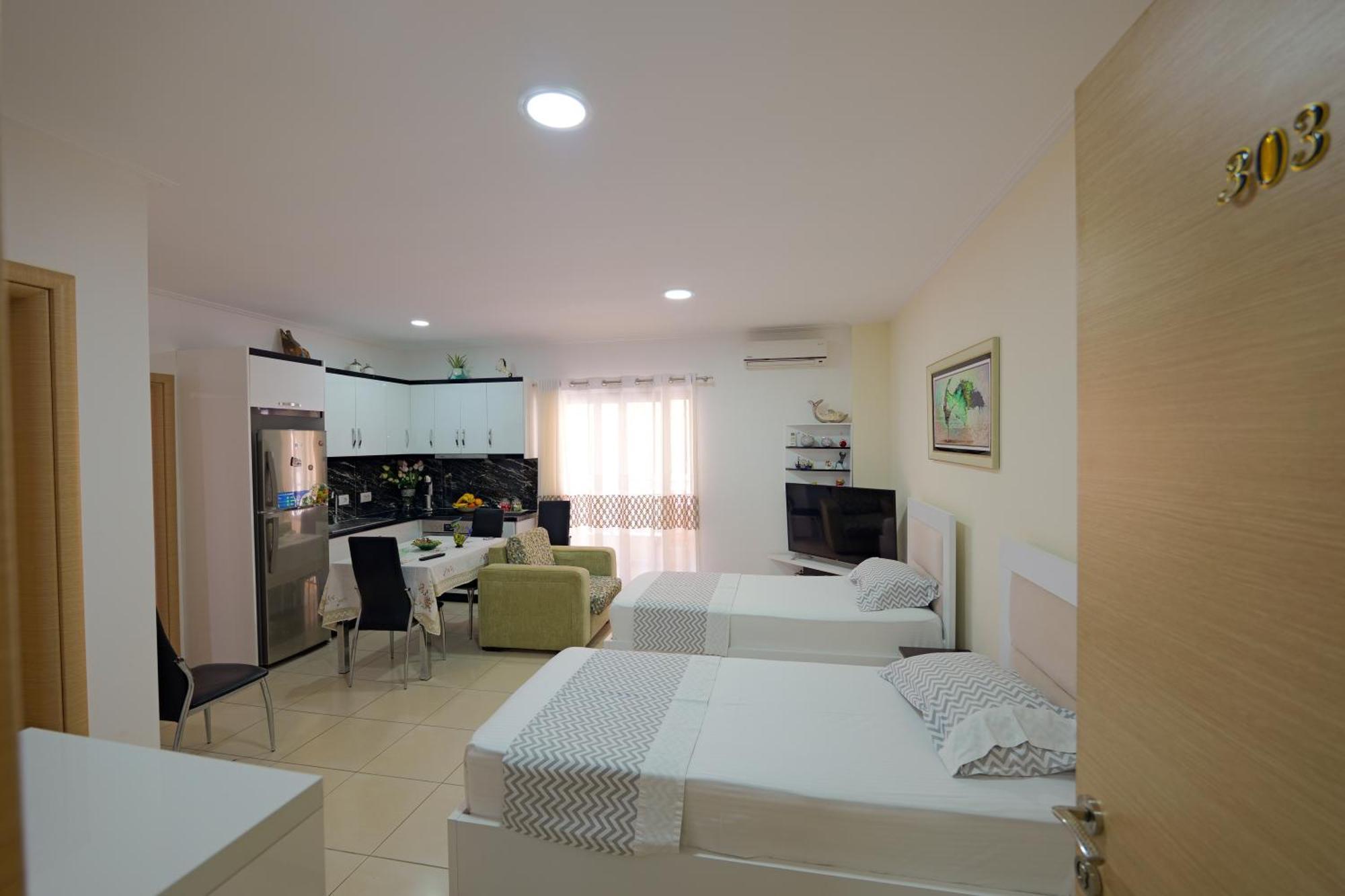 Hotel Chris Ksamil Ngoại thất bức ảnh
